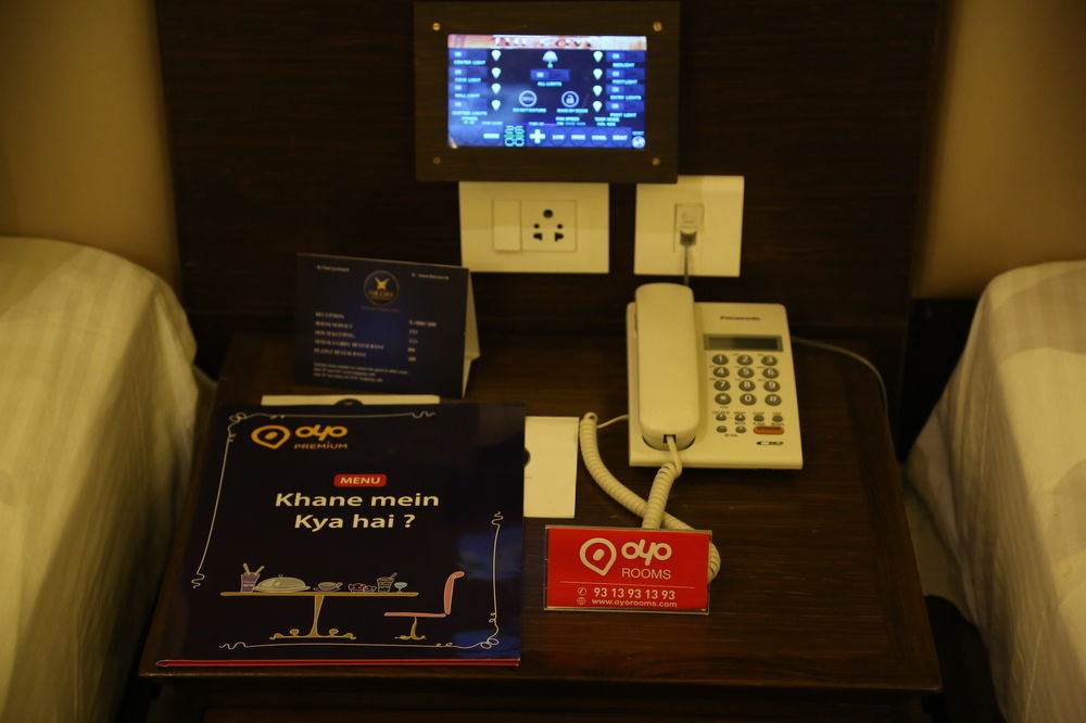 Oyo Premium Panchkula Sector 5 Hotel Bagian luar foto